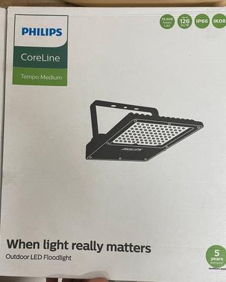 Philips 4 proiettori LED CoreLine Tempo Medium