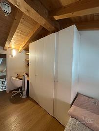Camere in legno su misura bianca