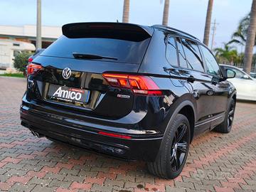 VOLKSWAGEN Tiguan 2.0 TDI DSG 4 MOTION R-Line