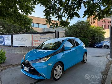 Toyota Aygo' 1.0 KM.28.000! X Play