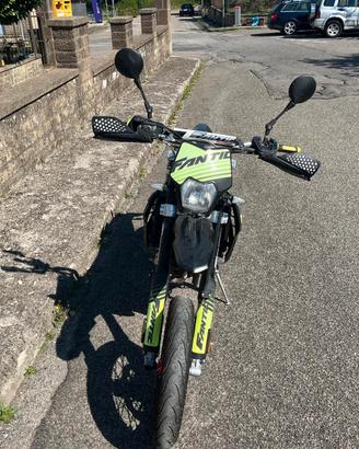 moto fantic 125 4 tempi 