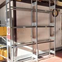 scaffale porta gomme