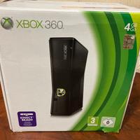 Xbox 360 slim + giochi + 2 controller + cavo Hdmi