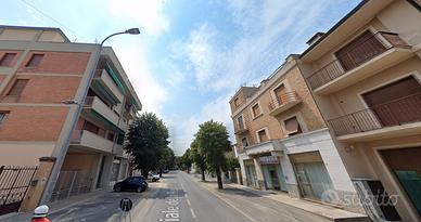 Stanza singola con posto auto visionabile subito