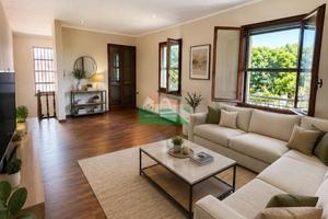 Villa di 350 m² con più di 5 locali a Ravenna