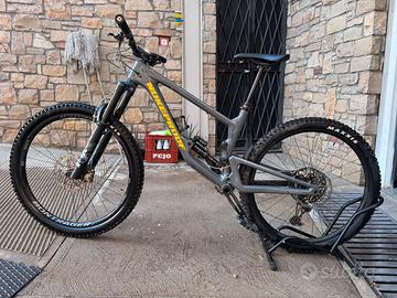 Nukeproof Giga Carbon 290