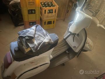 Piaggio Vespa 50 R (V5A1) - 1983