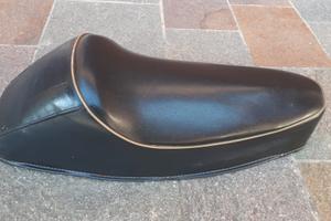 Sella Vespa 50 conservata