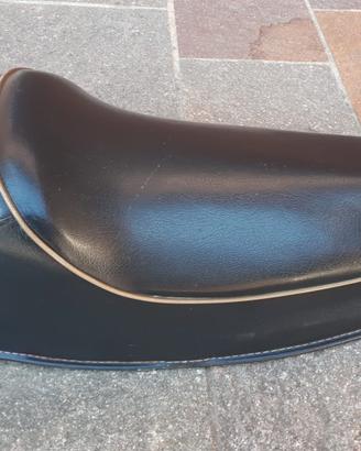 Sella Vespa 50 conservata