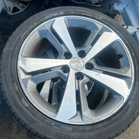 Vendiamo cerchi Peugeot 308 2015 r17
