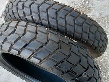 Set pneumatici semi-tassellati moto