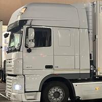 Daf xf 105.510 + frigo schmitz