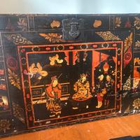 Baule Tibetano von intarzi color arancio