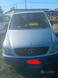 Mercedes Benz vito mixto d115