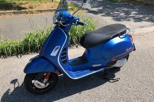 Vespa GTS Super Sport 300