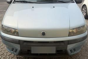 FIAT PUNTO ELX 1,2 benzina neopatentati