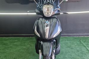 Piaggio Beverly 300 police