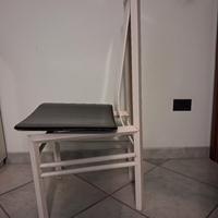 sedia in legno con seduta in pelle