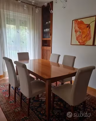 Tavolo allungabile e sedie