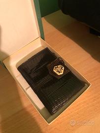 Portafoglio in coccodrillo