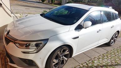 Megane Sporter Plug-in Hybrid E-TECH 160 RS Line