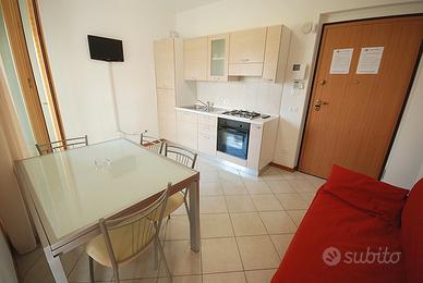 Appartamenti a m.100 dal mare a TORTORETO LIDO