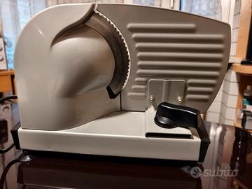 Affettatrice Camry inox