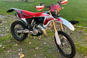 Fantic XE 125 2024 - Pari al nuovo – Gomme nuove