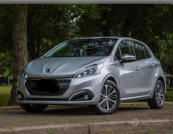 Ricambi x Peugeot 208 anno 2016