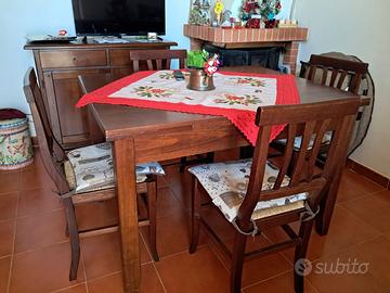 Tavolo allungabile in legno