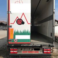 Semirimorchio carmosino