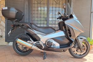 HONDA INTEGRA 750
