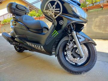 Yamaha majesty 400