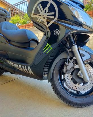 Yamaha majesty 400