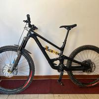 YT Capra mx
