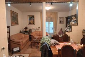 Appartamento 3°piano con garage e mansarda