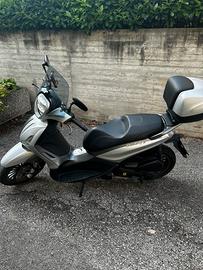 SCOOTER PIAGGIO BEVERLY 300s