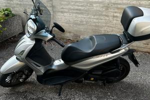SCOOTER PIAGGIO BEVERLY 300s