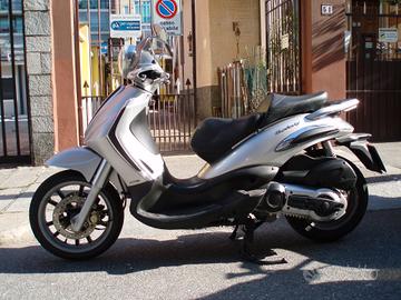 Piaggio Beverly 400 i.e. Tourer
