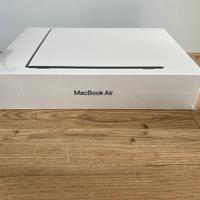 MacBook Air da 13" Apple M2 - 16 GB - SSD 256 GB