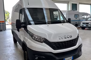 IVECO DAILY 35-140 2300 cc 2021