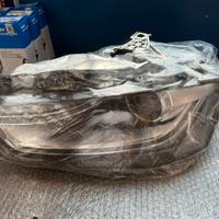 PRASCO AD0254914 Faro anteriore per AUDI A4