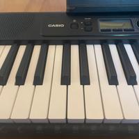 Tastiera musicale casio