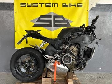 DUCATI STREETFIGHTER V4S INCIDENTATA CRASHED BIKE