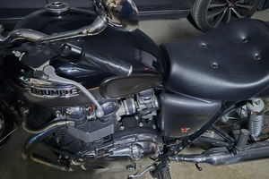 TRIUMPH t 100 BONEVILLE