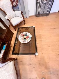 Coppia di poltrone classiche imbottite – eleganti