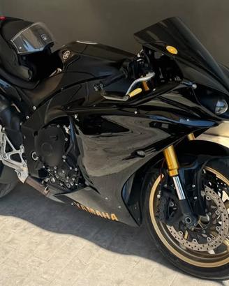 Yamaha R1 2010