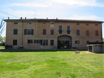 Casa indipendente di 1000 m² con più di 5 locali e