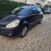 RENAULT ClIO, AUTOMATICA , NEOPATENTATI