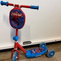 Monopattino spiderman